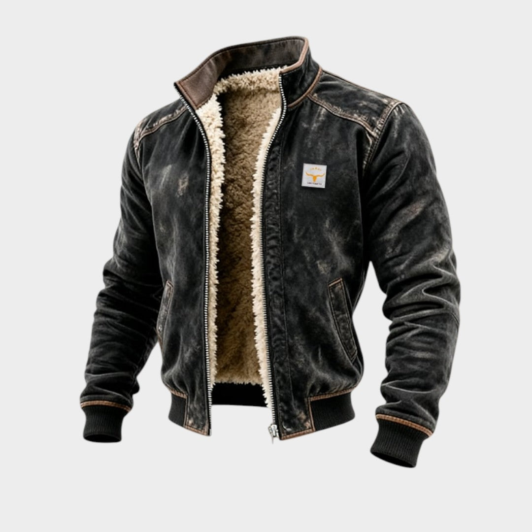 Chaqueta con aspecto de cuero y diseño distintivo