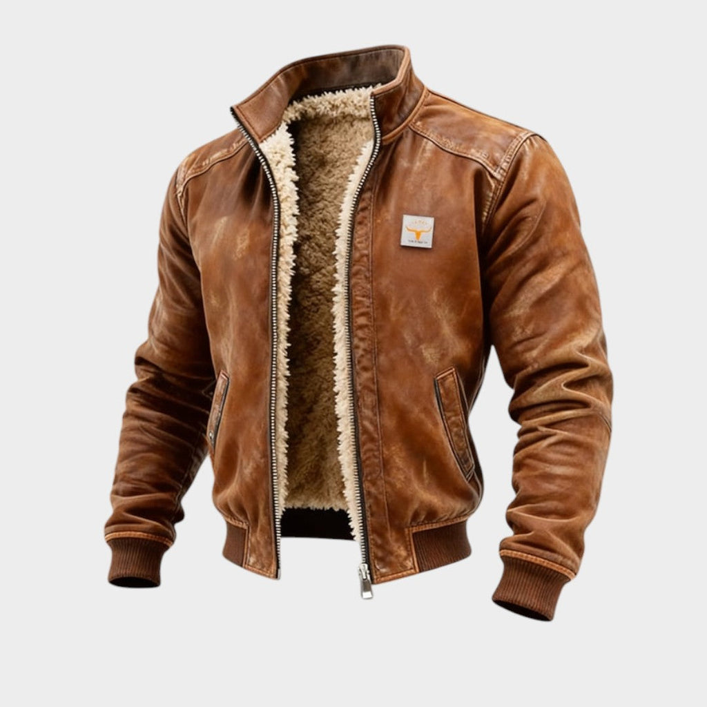 Chaqueta con aspecto de cuero y diseño distintivo