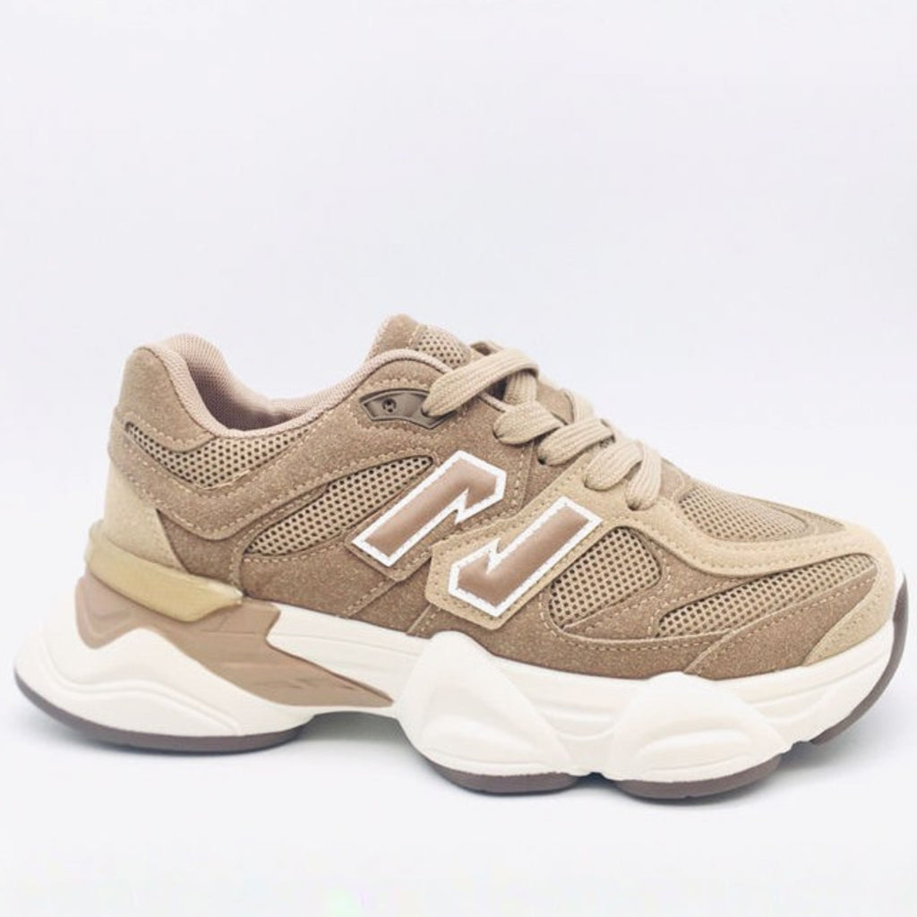 Zapatillas 11 Marrón Claro