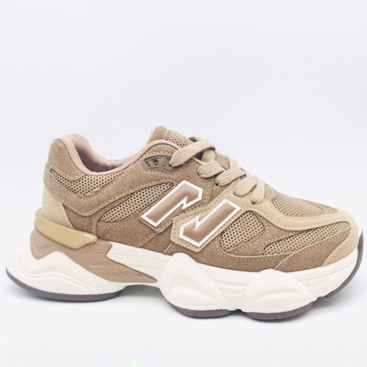 Zapatillas 11 Marrón Claro