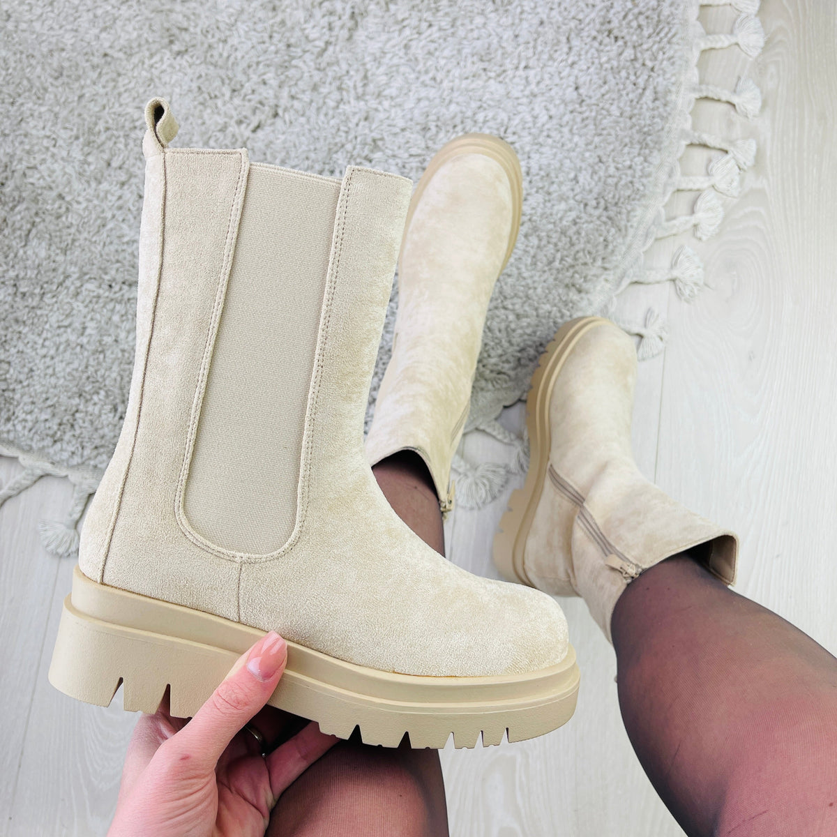 Botines Chelsea de Ante Beige
