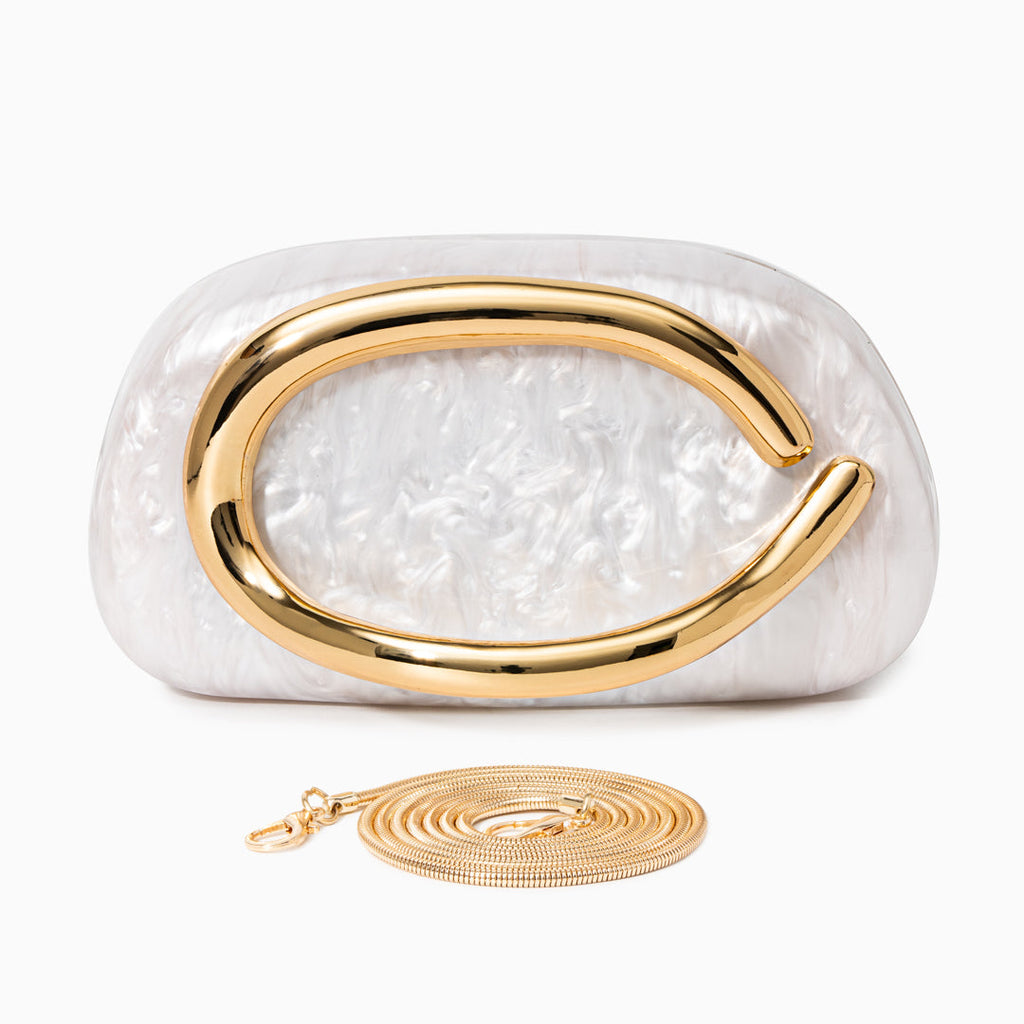 Elena – Bolso estructurado con detalle metálico