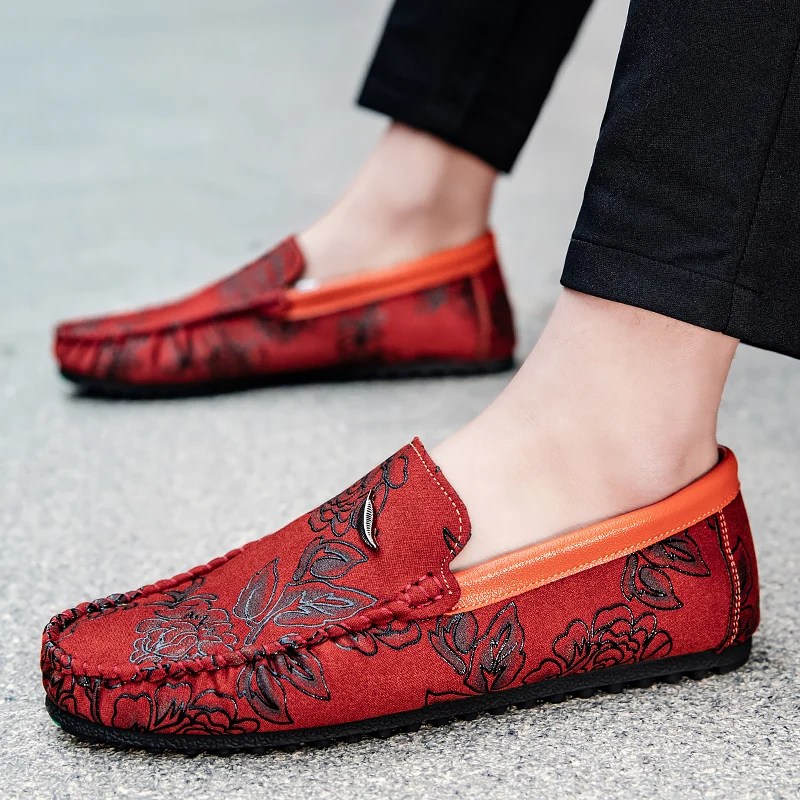 Mocasines florales de piel