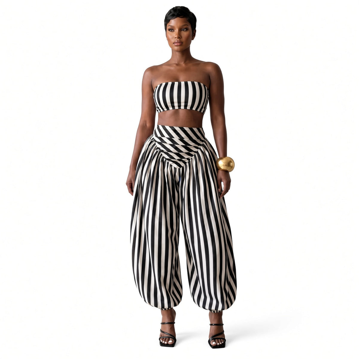 Conjunto bandeau de rayas con pantalón bombacho