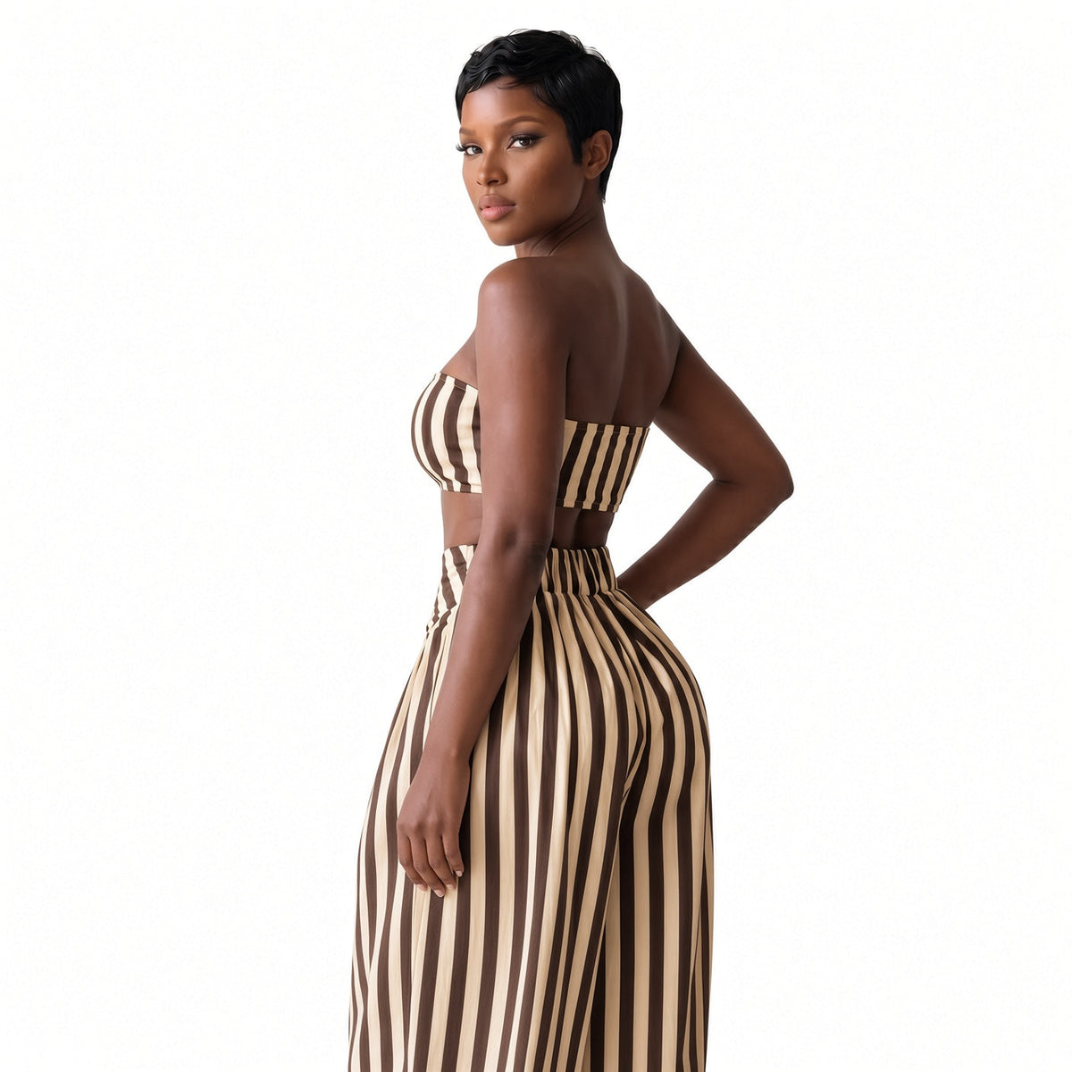 Conjunto bandeau de rayas con pantalón bombacho