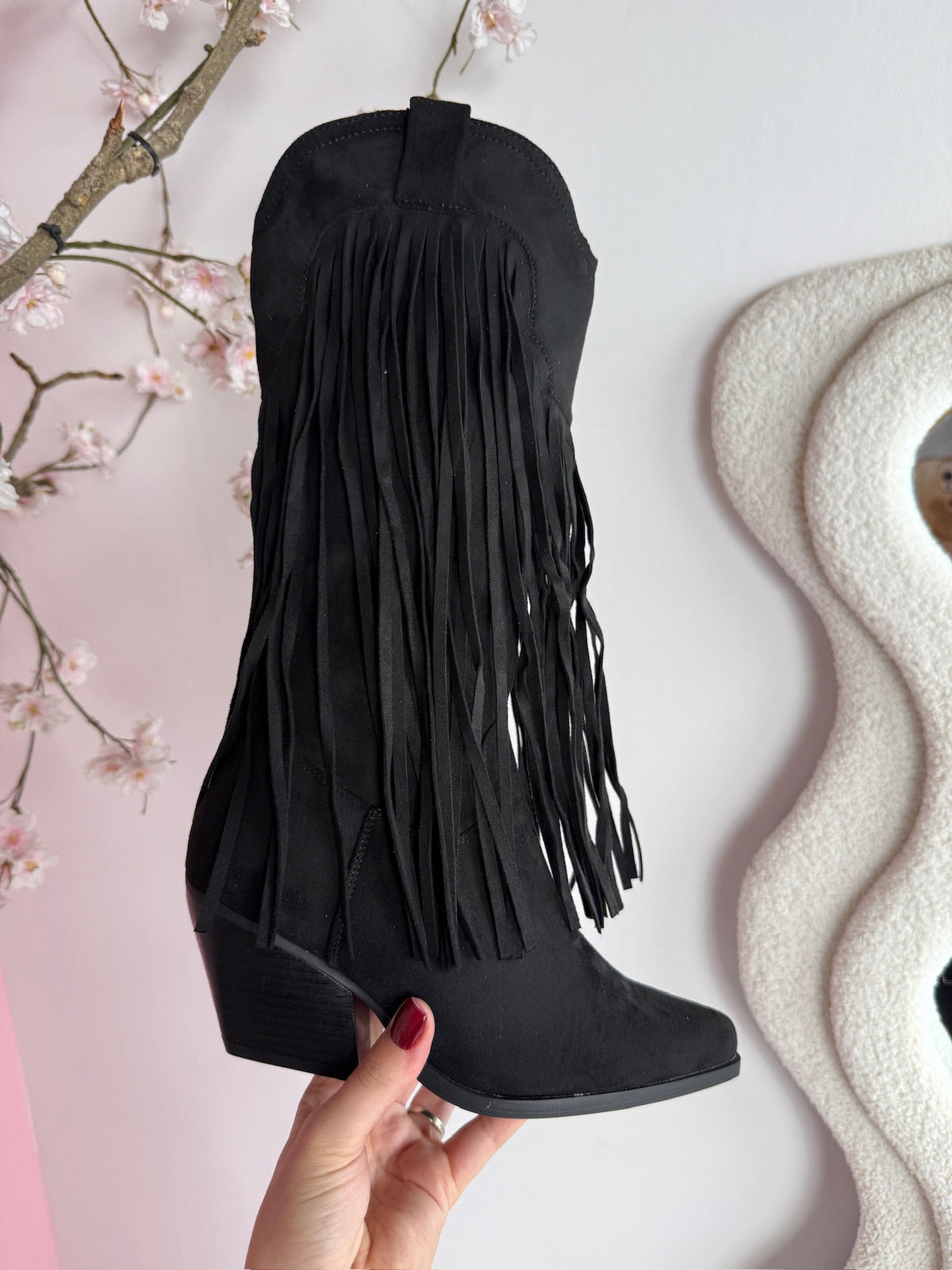 Botas Altas Negras con Flecos