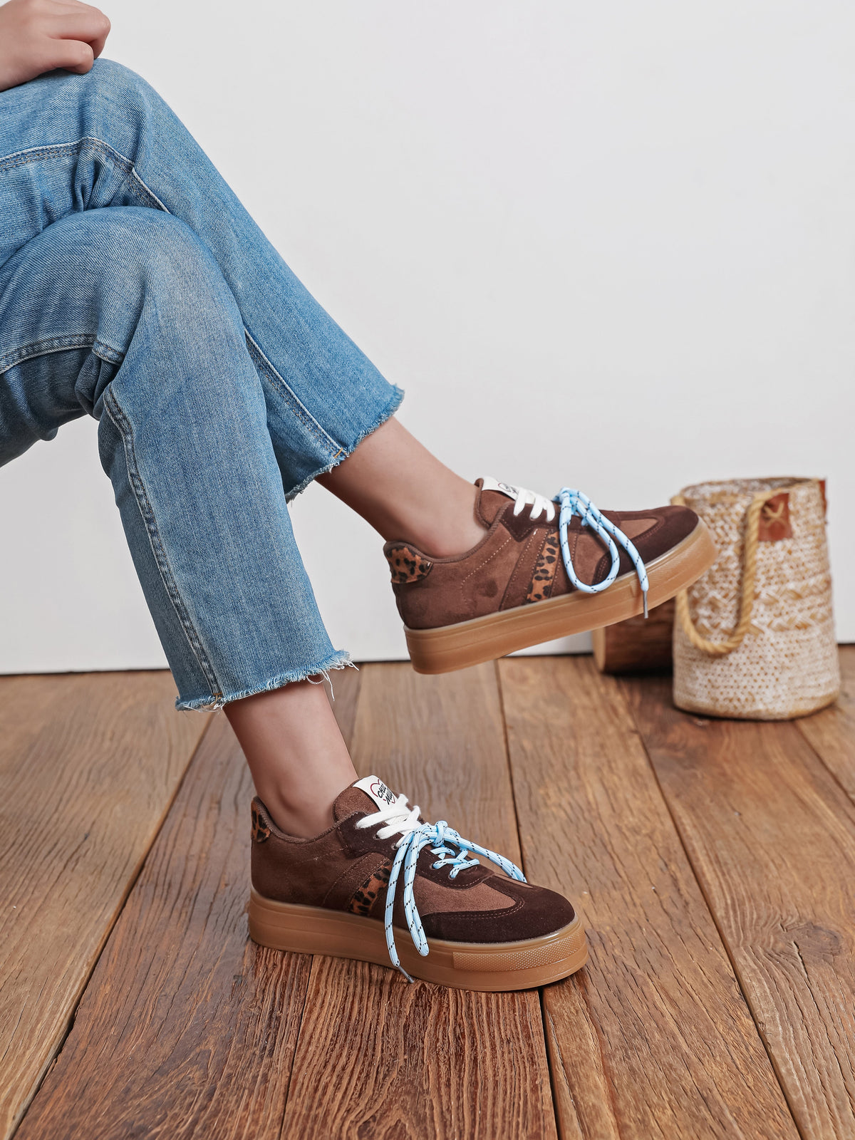 Zapatillas Noeme Marrón