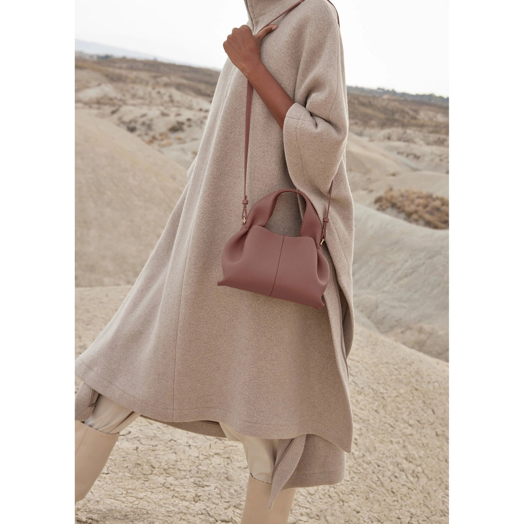 Vega – Bolso de mano minimalista