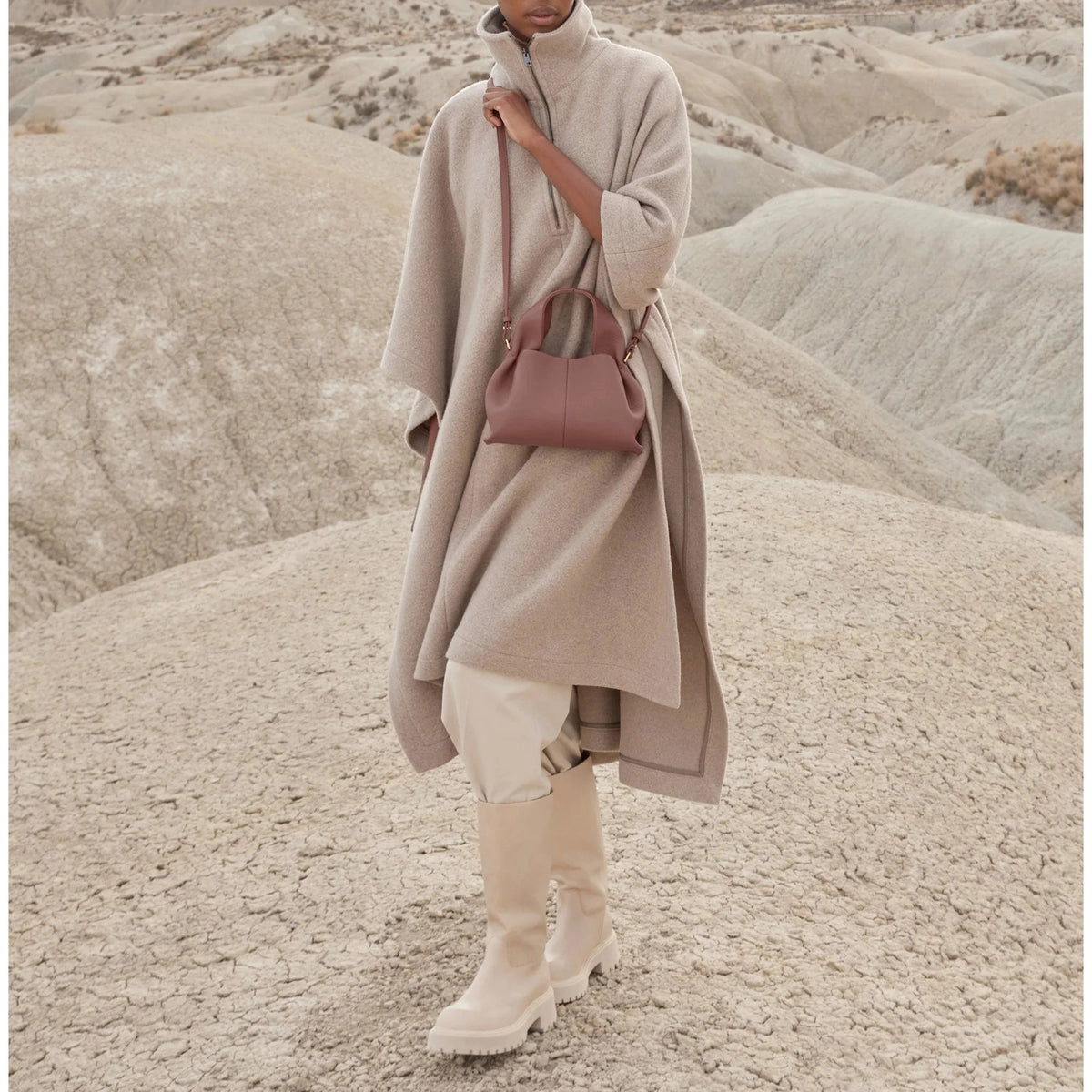 Vega – Bolso de mano minimalista