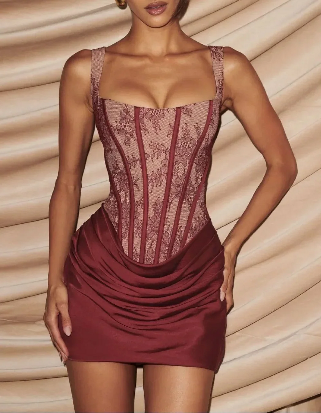Trinity | Vestido efecto corsetería y encaje