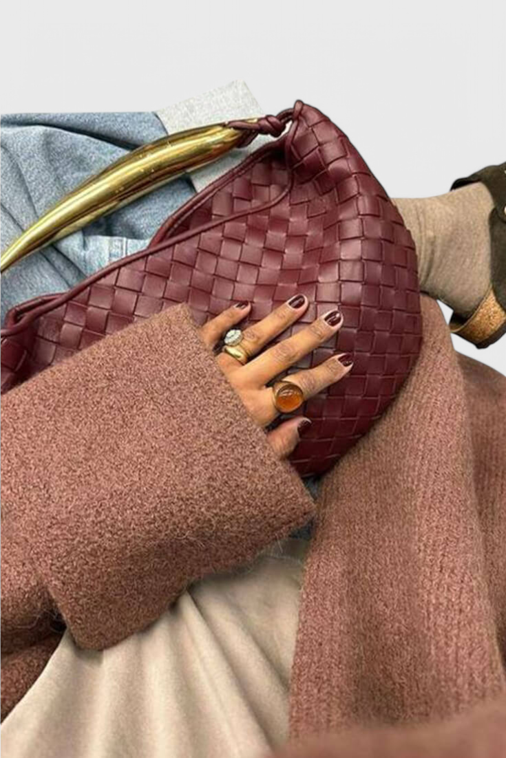 Bolso Trenzado Gerda con Asa Dorada