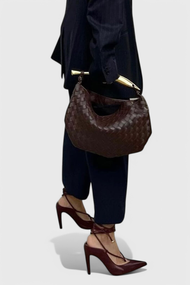 Bolso Trenzado Gerda con Asa Dorada