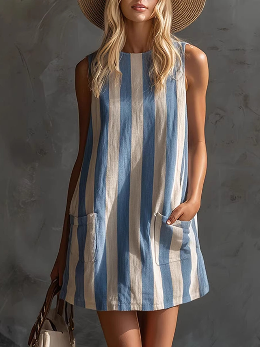 Vestido Corto Sin Mangas a Rayas con Cuello Redondo