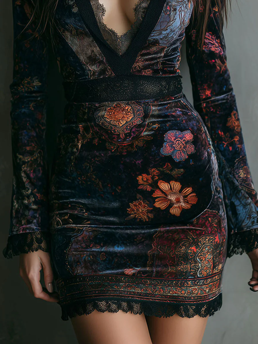 Vestido Corto de Terciopelo con Encaje y Estampado Floral