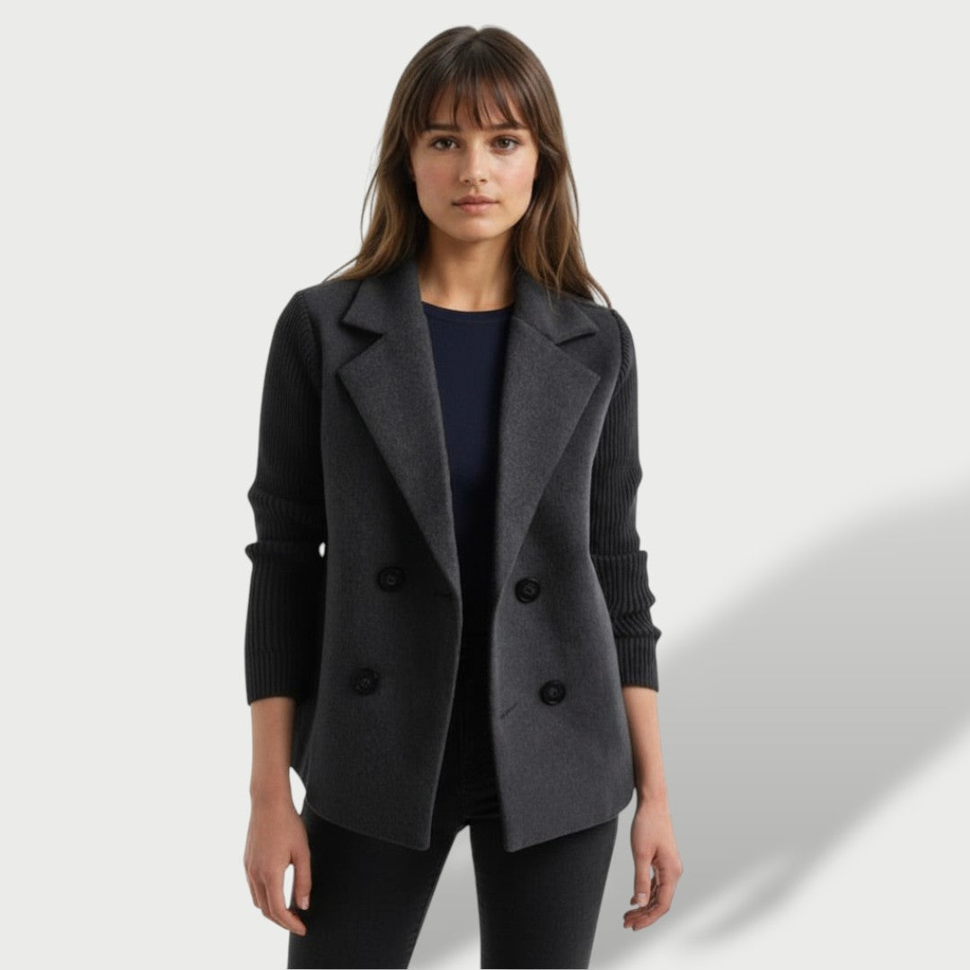Amora | Blazer elegante con mangas de punto a rayas