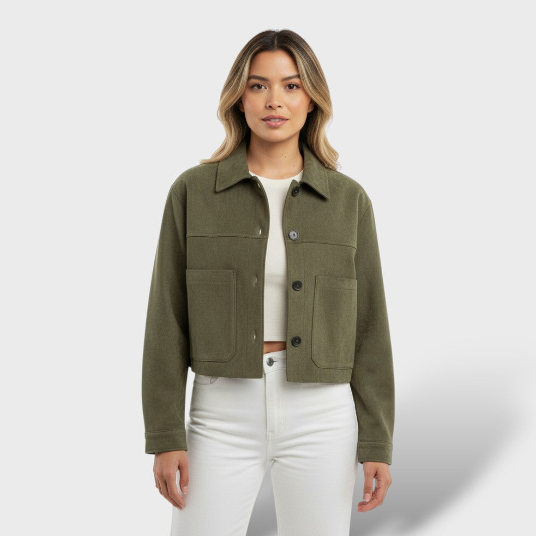 Chaqueta corta de antelina con bolsillos