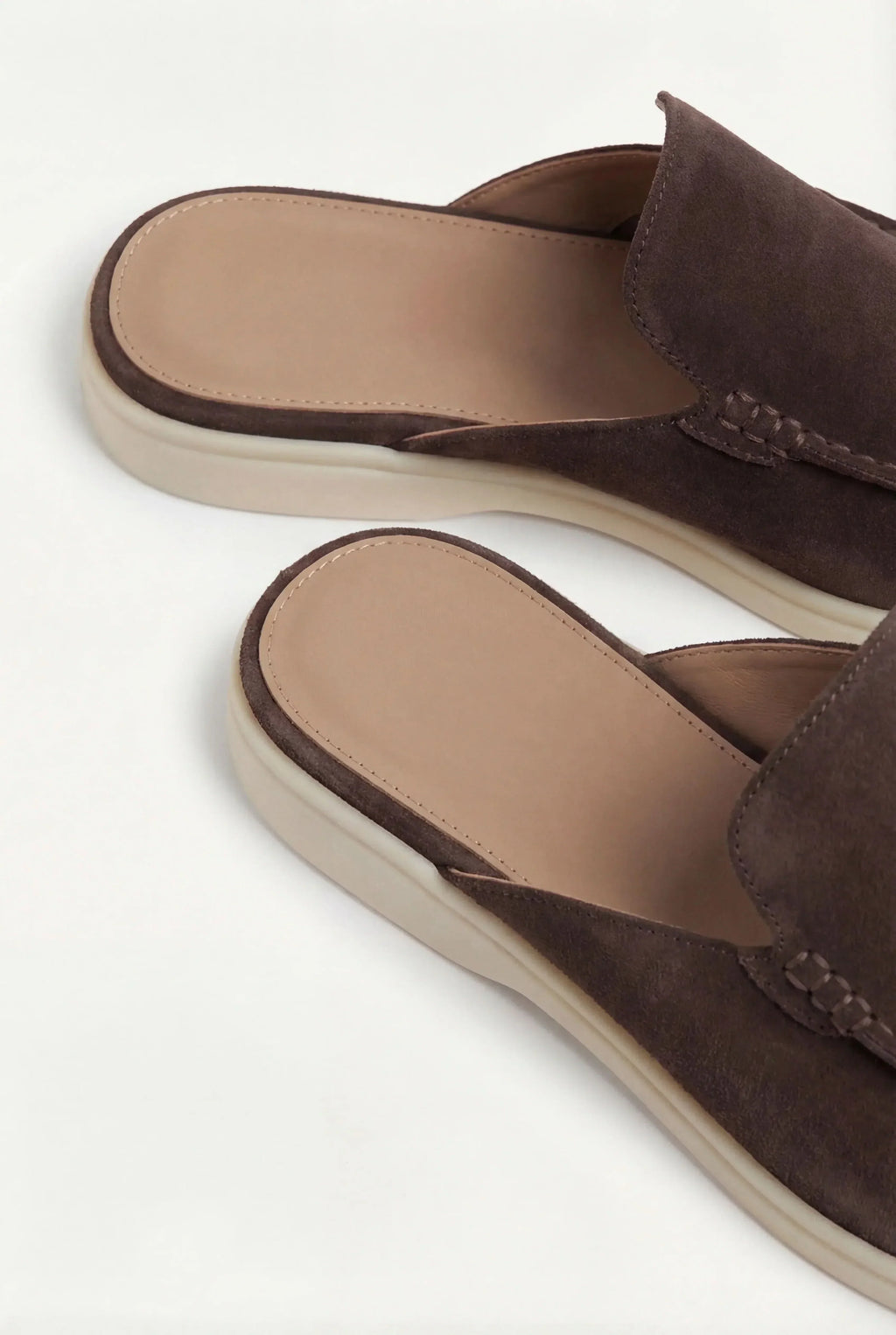 Mocasines de gamuza marrón para yate