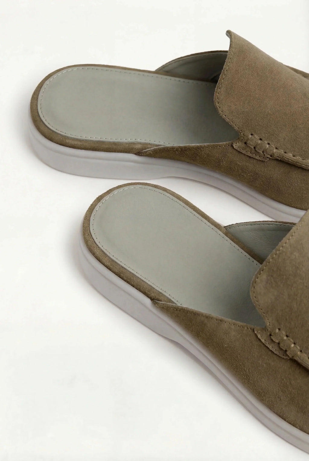 Mocasines náutico de ante verde oliva