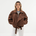 Chaqueta oversize marrón con cinturón