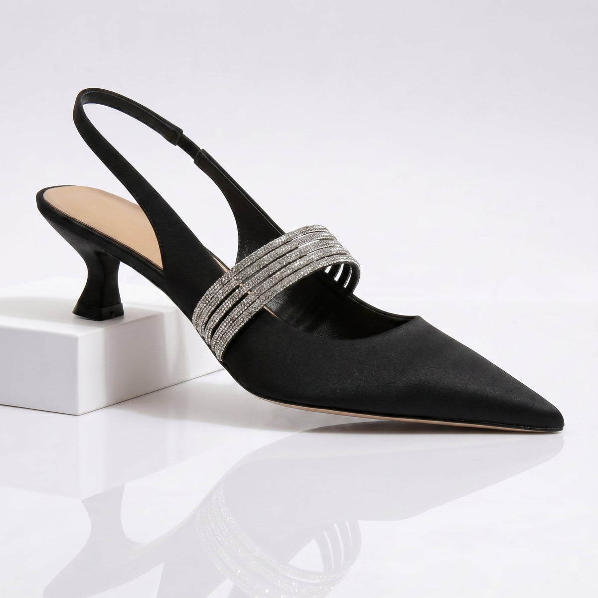 Harlow | Tacones Bajos con Cristales